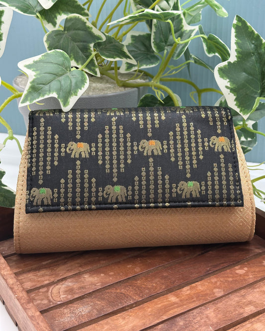 BLACK ELEPHANT BASIC CLUTCH
