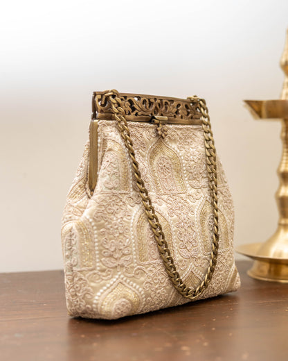 The Royal Taj collection