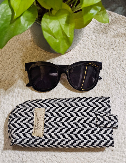 Tiny Zigzag Zest Sunglass Pouch