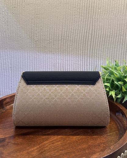The Tanjore art clutch-black