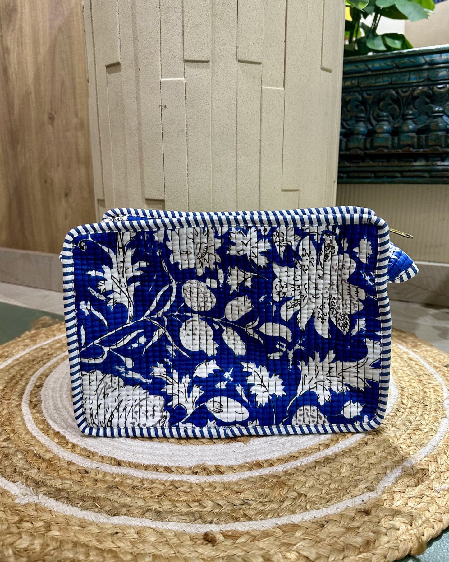 Jaipur sling-Blue and white floral